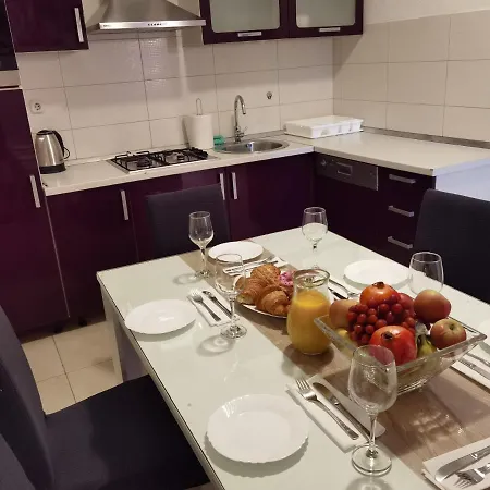 Rosa Apartment *